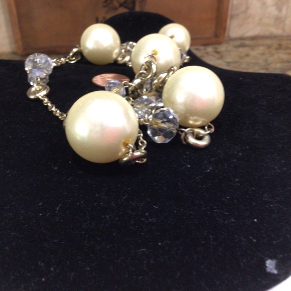 Vintage, big Pearl like beads with  glass crystal beads. Beautifuk shape. - Picture 5 of 6